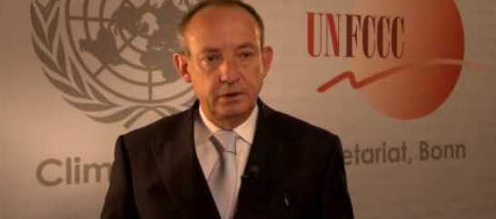 Yvo de Boer, head of the UNFCC climate change effort; click to see the video